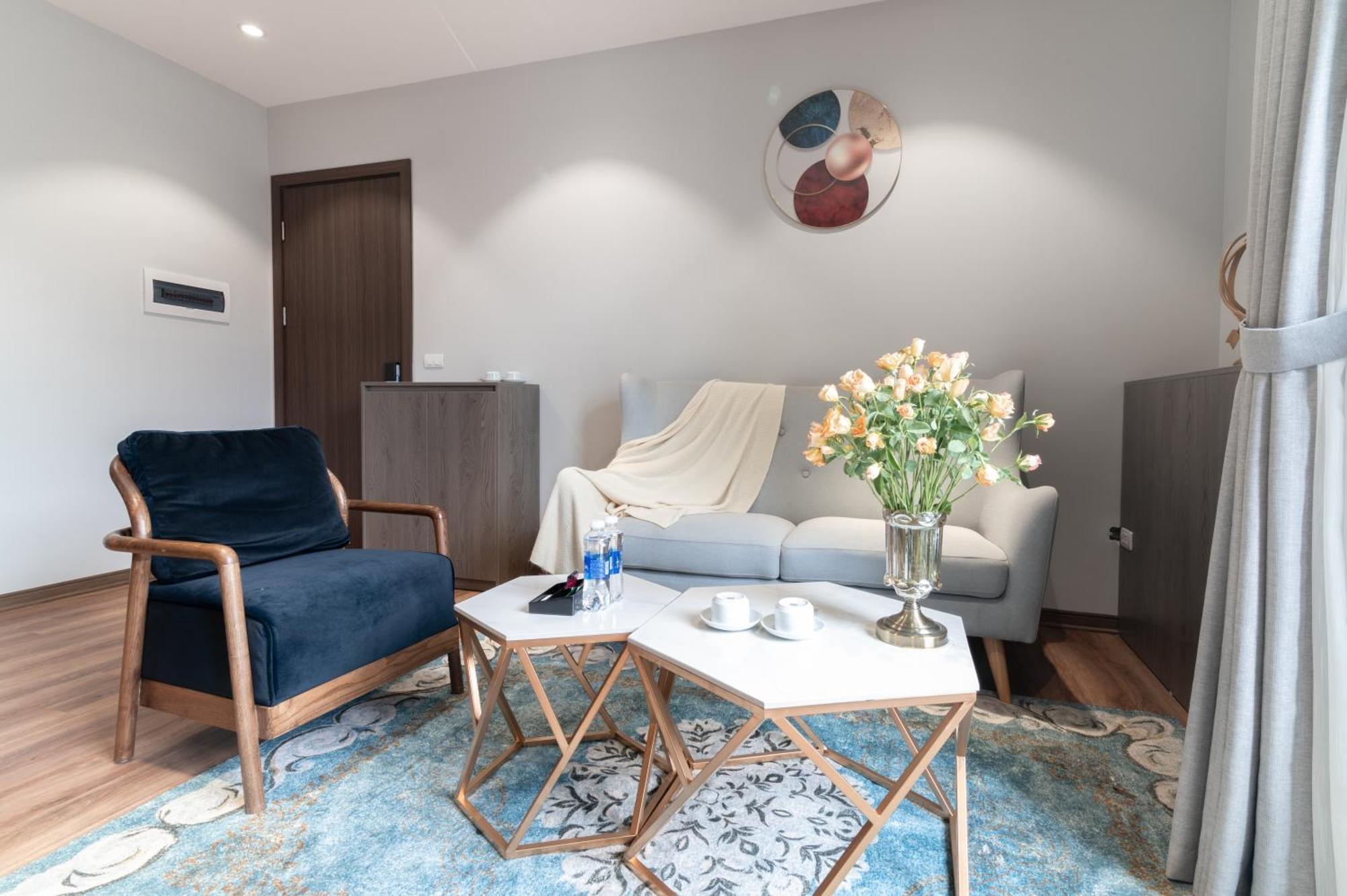 Luxe Paradise Suites Hotel To Ngoc Van Ханой Екстериор снимка