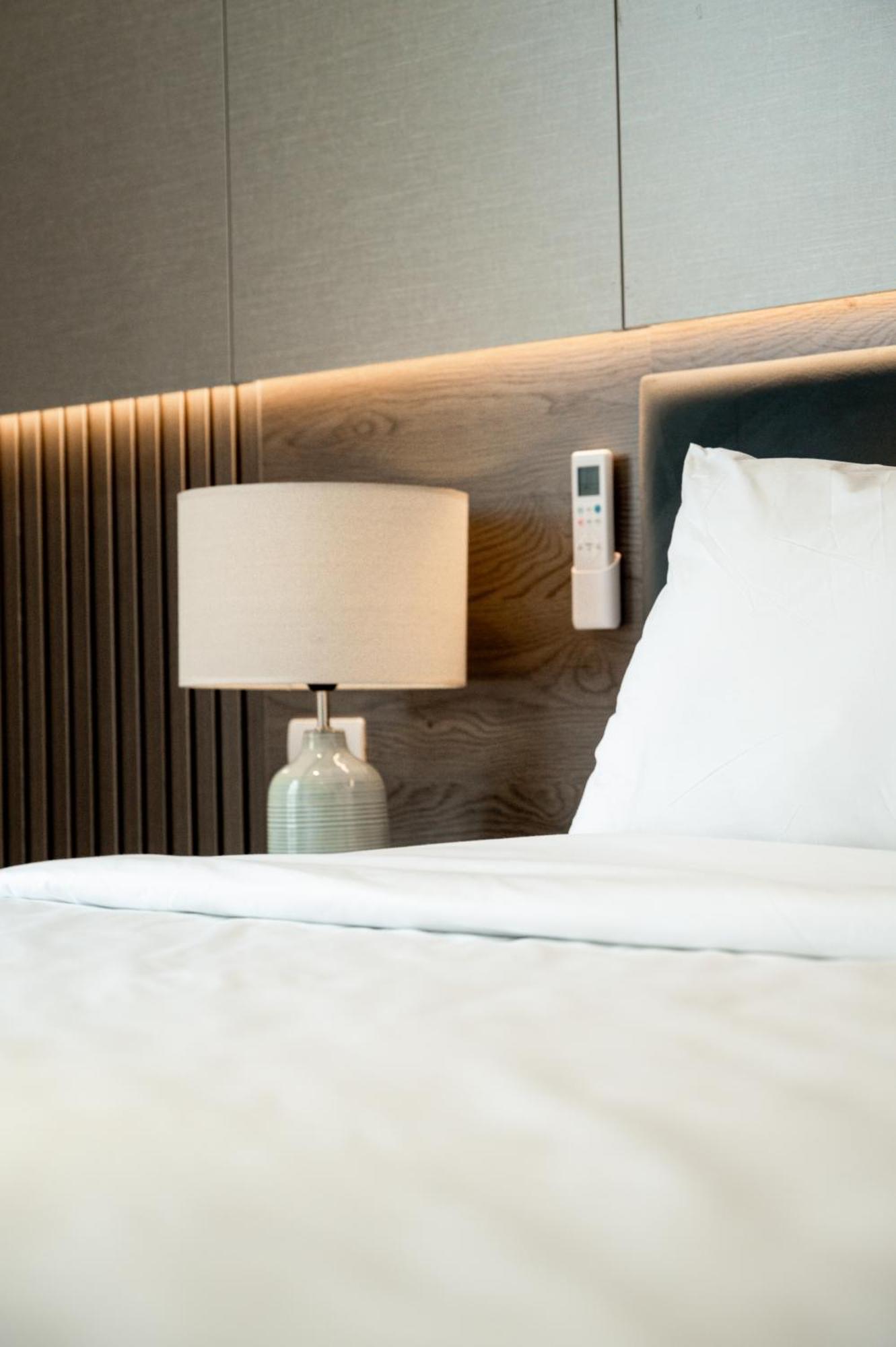 Luxe Paradise Suites Hotel To Ngoc Van Ханой Екстериор снимка